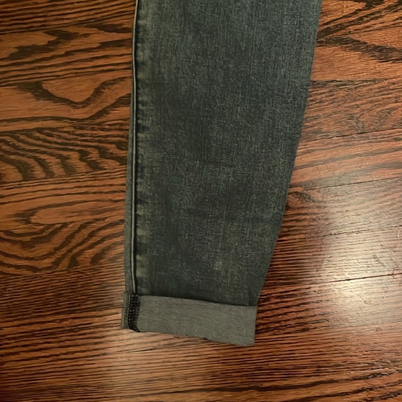 Womens Abercrombie &Fitch size 2R stretchy jeans.Skinny leg. W-26, L-29 highrise - Picture 7 of 9